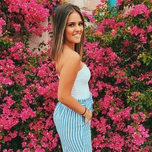 Meet your Posher, Nicole